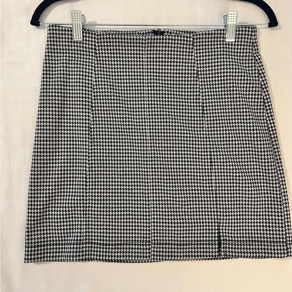 Houndstooth Skirt NWOT